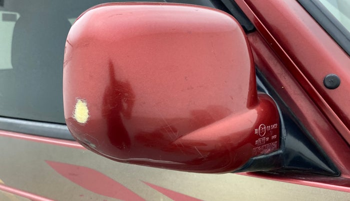 2015 Tata Sumo Gold EX, Diesel, Manual, 1,11,634 km, Right rear-view mirror - Minor folding noise