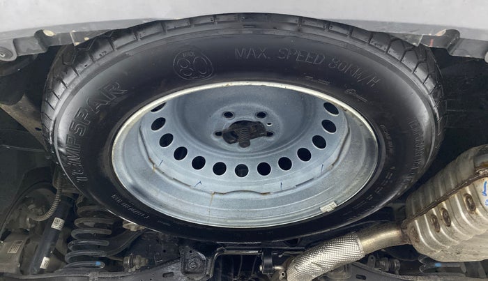 2022 Mahindra XUV700 AX 5 P MT 5 STR, Petrol, Manual, 10,488 km, Spare Tyre