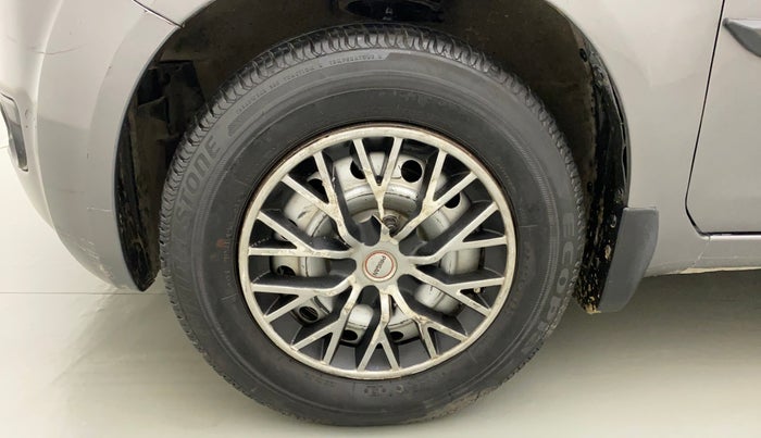 2012 Maruti Ritz LXI, Petrol, Manual, 1,19,936 km, Left Front Wheel