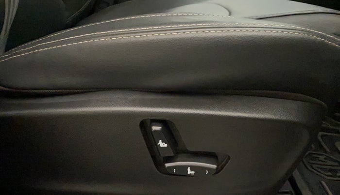 2019 MG HECTOR SHARP 1.5 DCT PETROL, Petrol, Automatic, 35,777 km, Driver Side Adjustment Panel