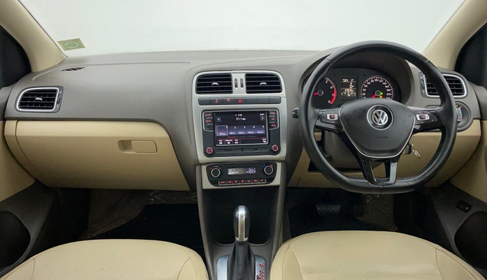 2018 Volkswagen Vento HIGHLINE PLUS 1.2 AT 16 ALLOY, Petrol, Automatic, 67,875 km, Dashboard