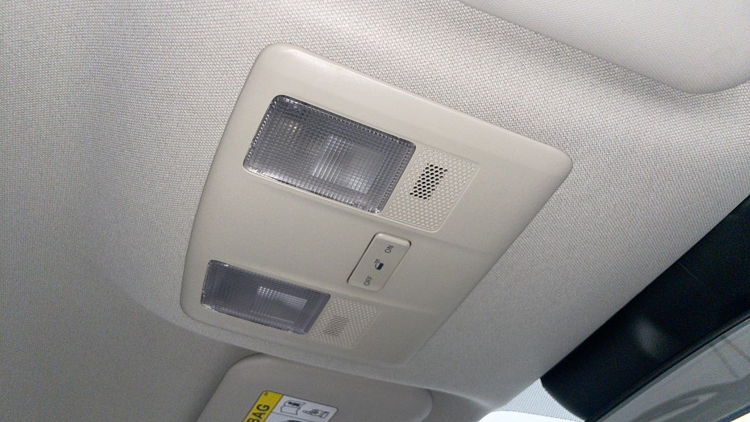 On-Roof Controls/Sunglass holder
