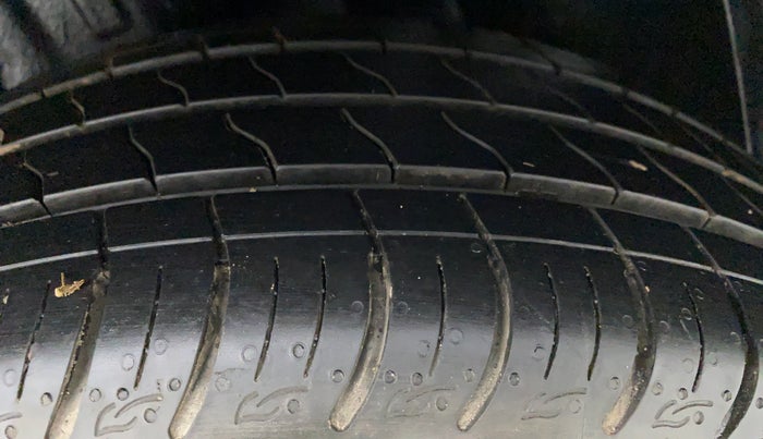 2021 Tata ALTROZ XZ 1.2, Petrol, Manual, 4,009 km, Left Rear Tyre Tread
