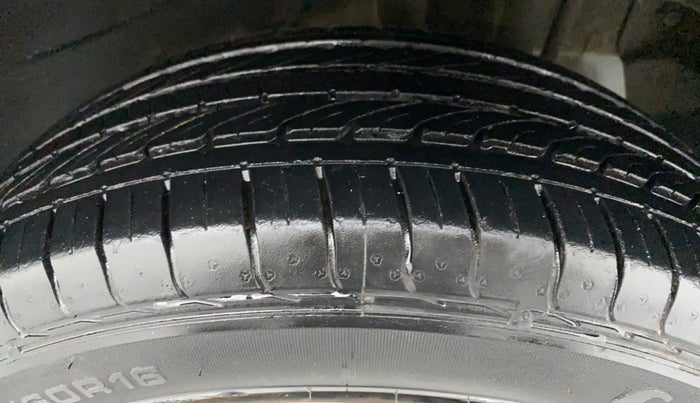 2018 Tata NEXON XM 1.2, Petrol, Manual, 25,903 km, Left Rear Tyre Tread