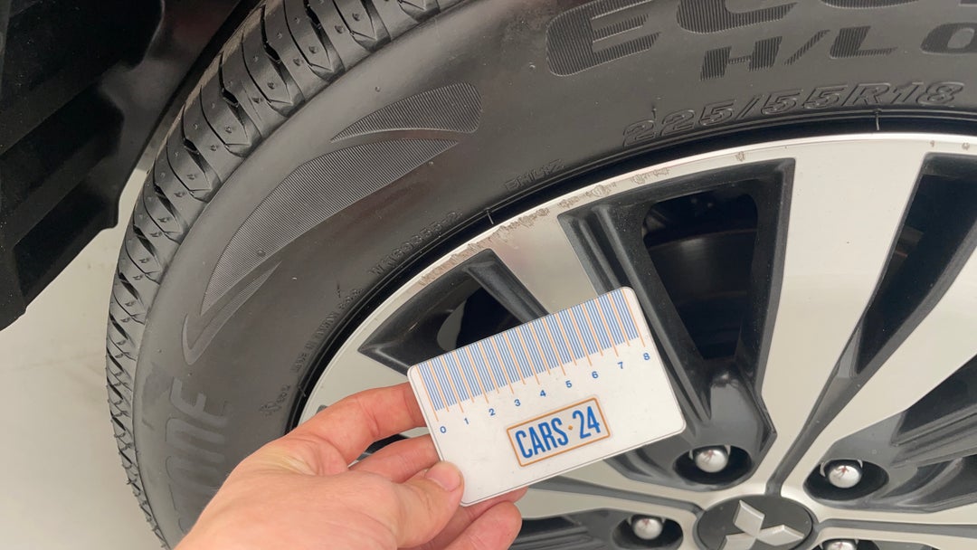 2019 Mitsubishi Outlander Ls 7 Seat (awd), Automatic, 70171 km, Wheels Rim Rear LHS Scuff