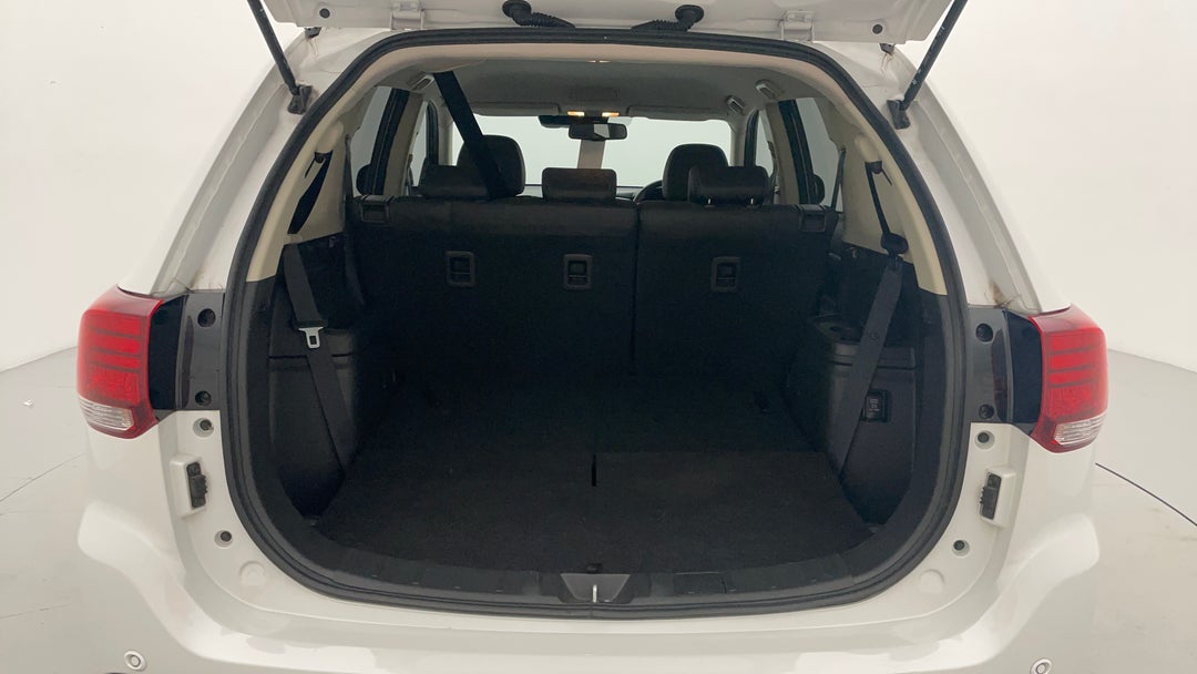 2019 Mitsubishi Outlander Ls 7 Seat (awd), Automatic, 70171 km, Boot Inside View