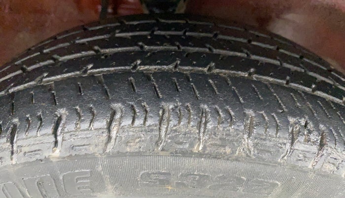 2012 Maruti Alto K10 LXI P, Petrol, Manual, 60,278 km, Right Front Tyre Tread