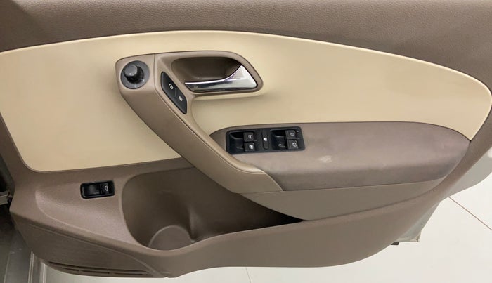 2015 Skoda Rapid 1.5 TDI AT ELEGANCE, Diesel, Automatic, 62,208 km, Driver Side Door Panels Control