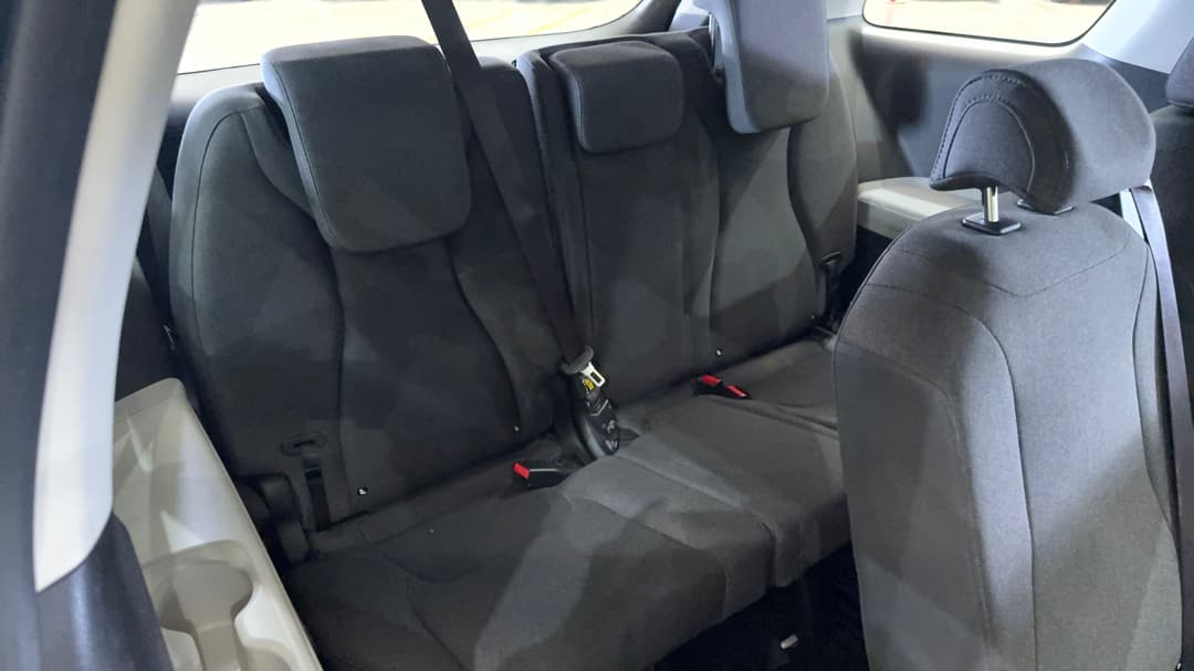 2022 Kia Carnival S, Automatic, 81578 km, Third Row Seats