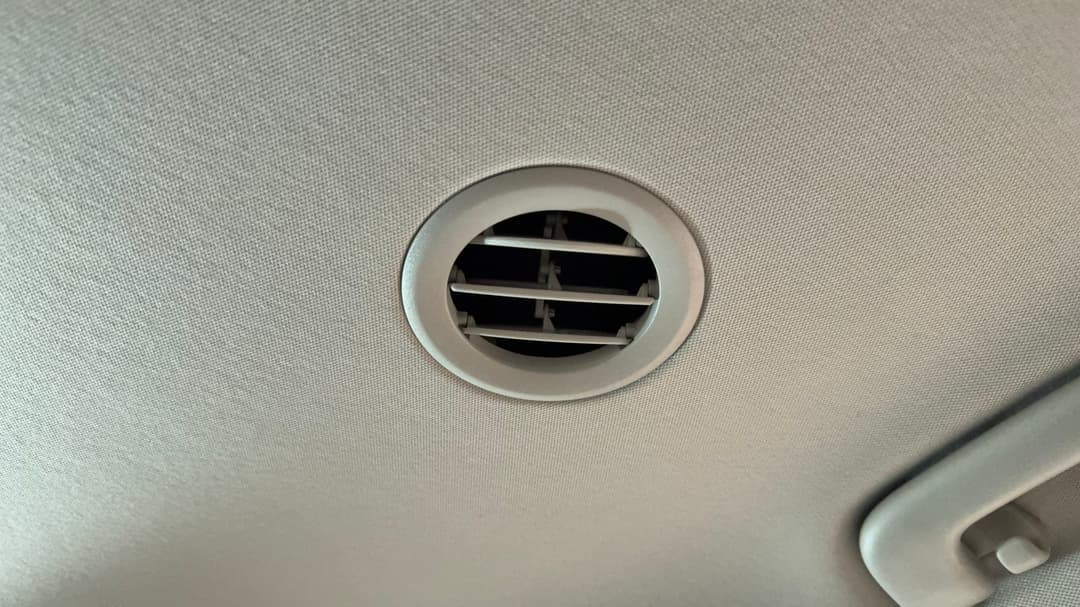 2022 Kia Carnival S, Automatic, 81578 km, Rear A/C Vent