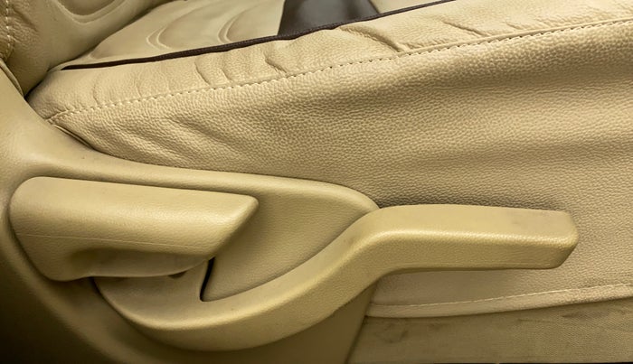 2015 Honda Amaze 1.2L I-VTEC S, Petrol, Manual, 80,969 km, Driver Side Adjustment Panel