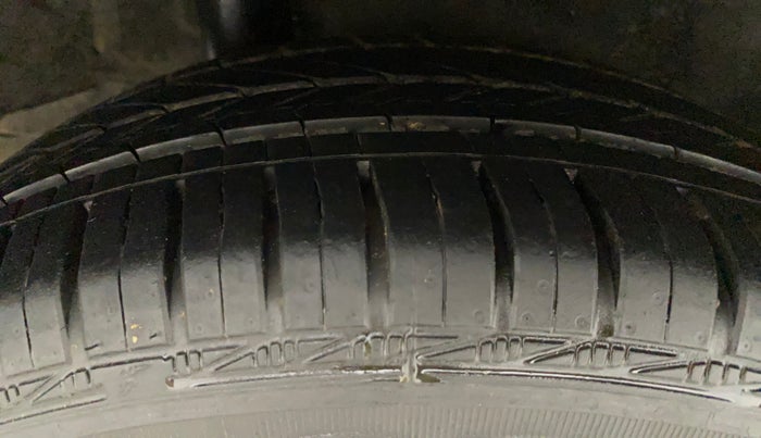 2015 Honda Amaze 1.2L I-VTEC S, Petrol, Manual, 80,969 km, Right Rear Tyre Tread