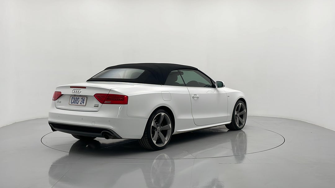 Right Back Diagonal (45- Degree) View