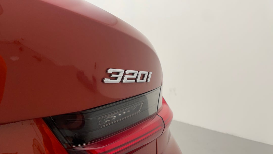 Badge (Boot Right Side)