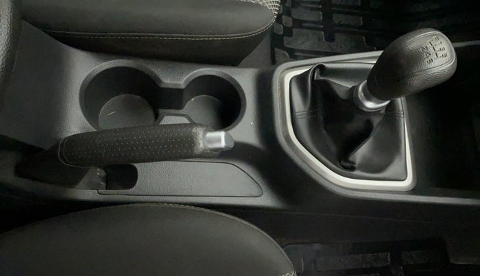 2017 Hyundai Creta E PLUS 1.6 PETROL, Petrol, Manual, 25,467 km, Gear Lever