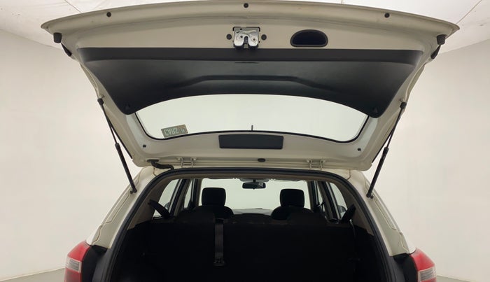 2017 Hyundai Creta E PLUS 1.6 PETROL, Petrol, Manual, 25,467 km, Boot Door Open