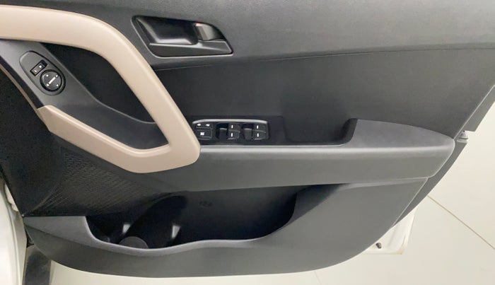 2017 Hyundai Creta E PLUS 1.6 PETROL, Petrol, Manual, 25,467 km, Driver Side Door Panels Control