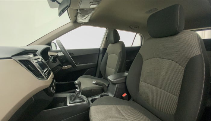 2017 Hyundai Creta E PLUS 1.6 PETROL, Petrol, Manual, 25,467 km, Right Side Front Door Cabin