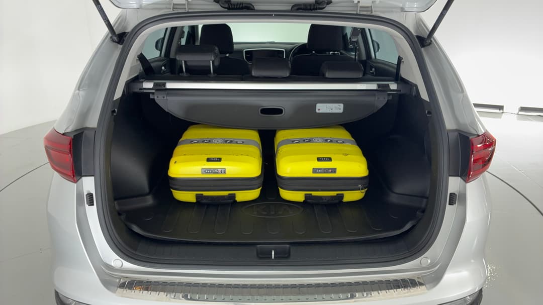 2021 Kia Sportage Sx (FWD), Automatic, 31943 km, Boot Inside View with Luggage