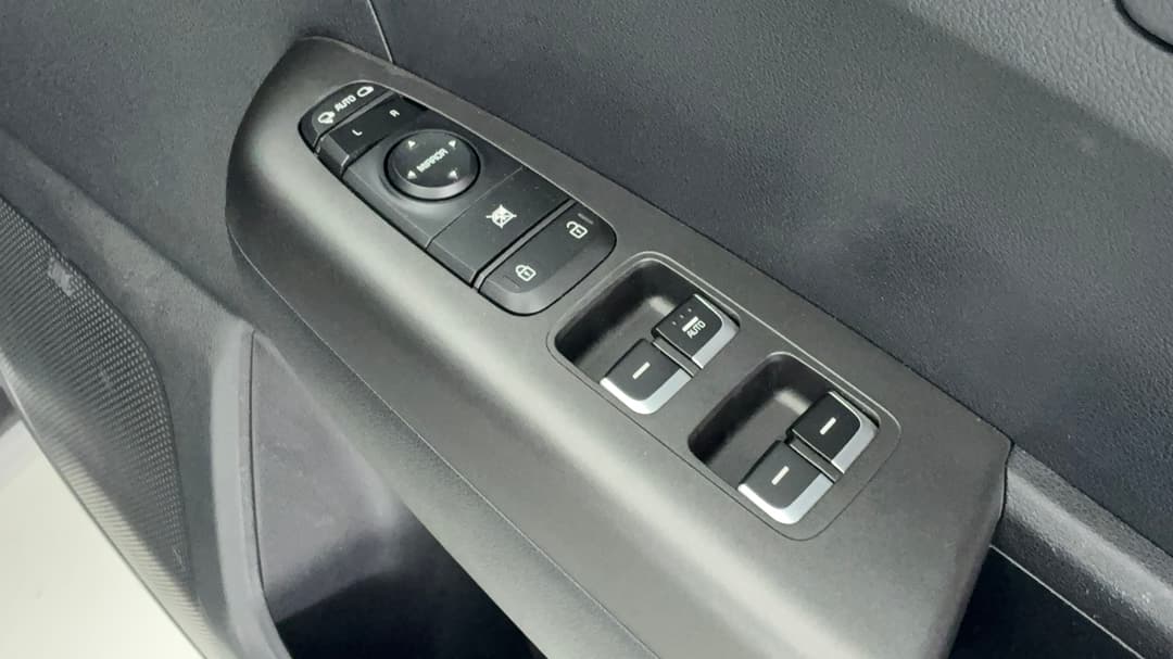 2021 Kia Sportage Sx (FWD), Automatic, 31943 km, Drivers Side Door Panel Controls