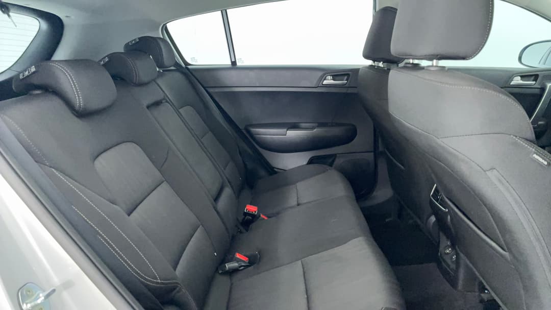 2021 Kia Sportage Sx (FWD), Automatic, 31943 km, Right Side Rear Door Cabin View
