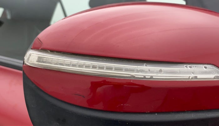 2015 Hyundai Elite i20 Sportz(O) 1.2 VTVT MT, Petrol, Manual, 42,063 km, Right rear-view mirror - Cover has minor damage