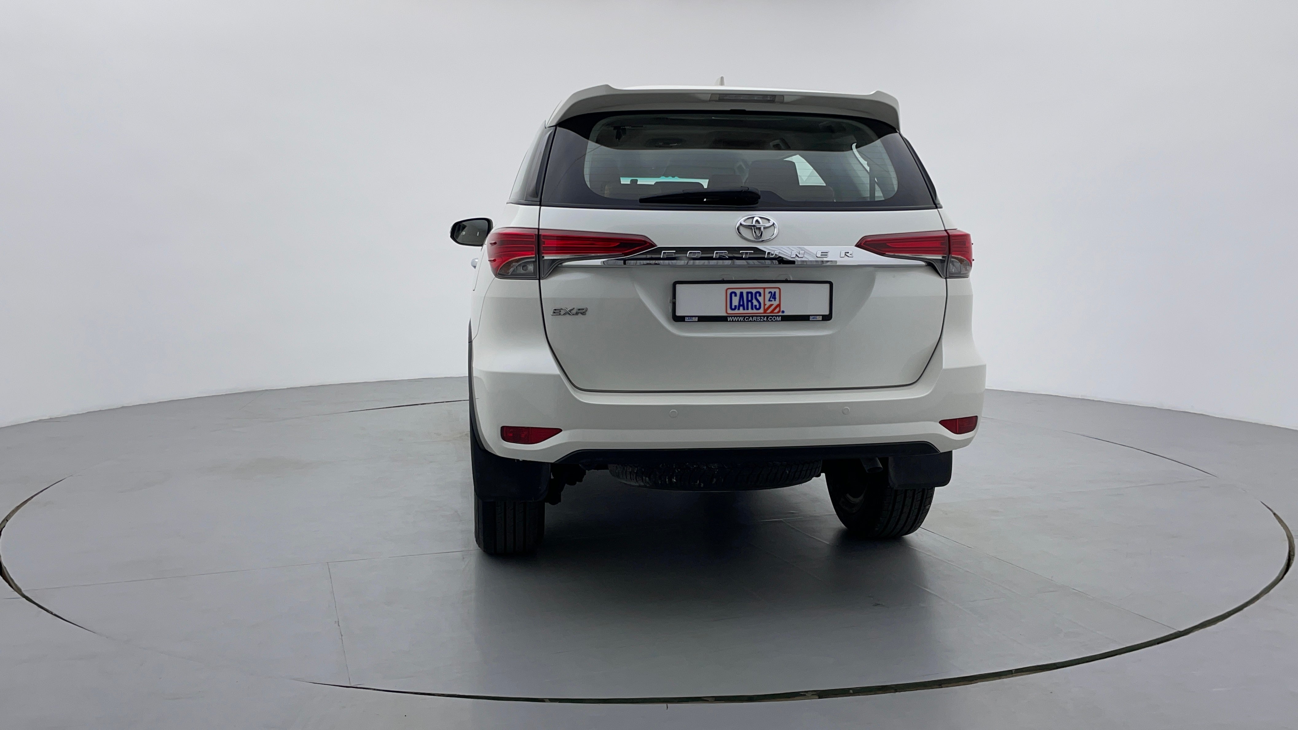Toyota Fortuner-Back/Rear View