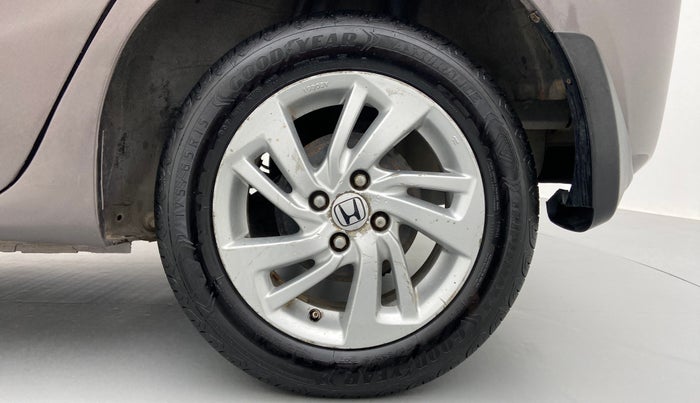 2015 Honda Jazz 1.2 V AT, Petrol, Automatic, 65,725 km, Left Rear Wheel