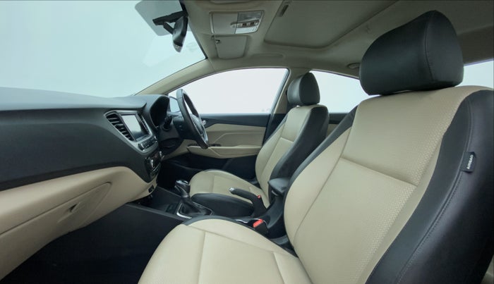 2019 Hyundai Verna 1.6 SX VTVT AT (O), Petrol, Automatic, 31,605 km, Right Side Front Door Cabin