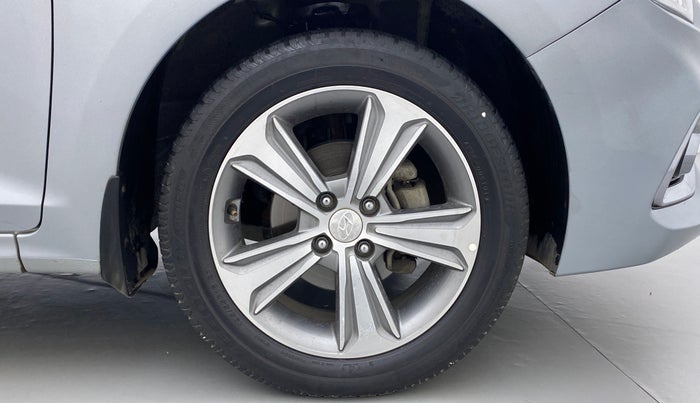 2019 Hyundai Verna 1.6 SX VTVT AT (O), Petrol, Automatic, 31,605 km, Right Front Wheel