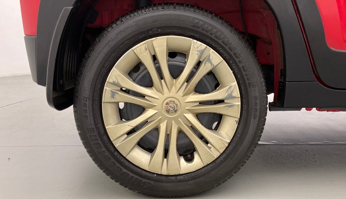 2020 Mahindra KUV 100 NXT K6+ P 6 STR, Petrol, Manual, 60,172 km, Right Rear Wheel