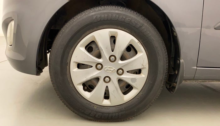 2011 Hyundai i10 MAGNA 1.2, Petrol, Manual, 1,10,443 km, Left Front Wheel