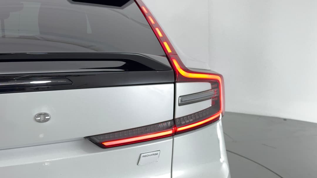 2022 Volvo C40 Recharge Pure Electric, Automatic, 40627 km, Badge (Boot Right Side)
