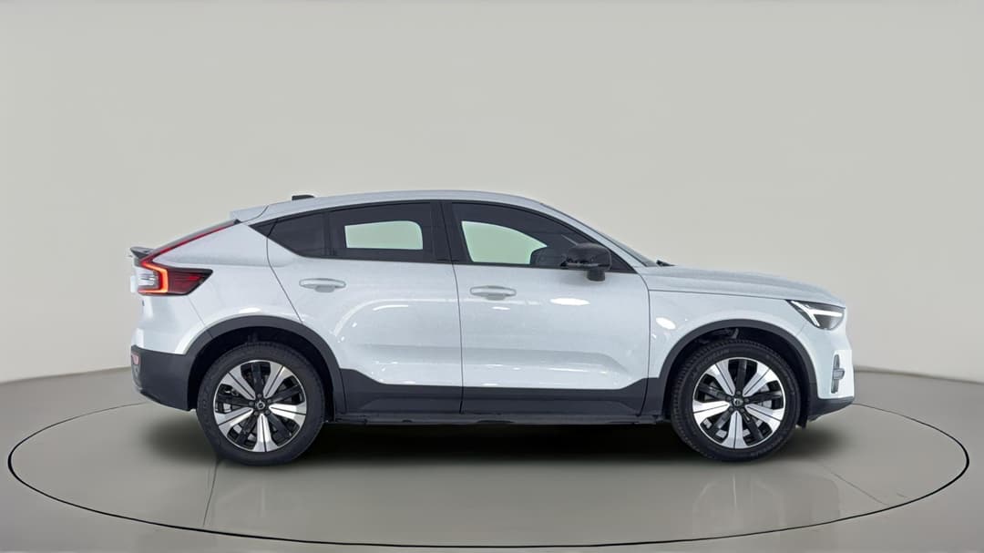 2022 Volvo C40 Recharge Pure Electric, Automatic, 40627 km, Right Side View