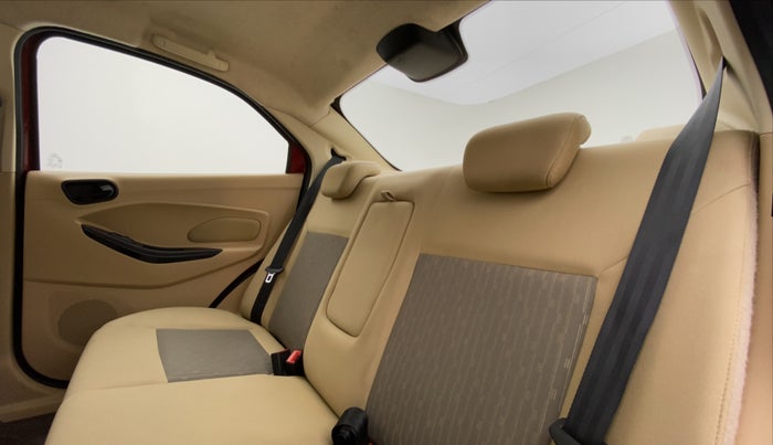 2016 Ford Figo Aspire 1.2 TREND PETROL, Petrol, Manual, 38,623 km, Right Side Rear Door Cabin