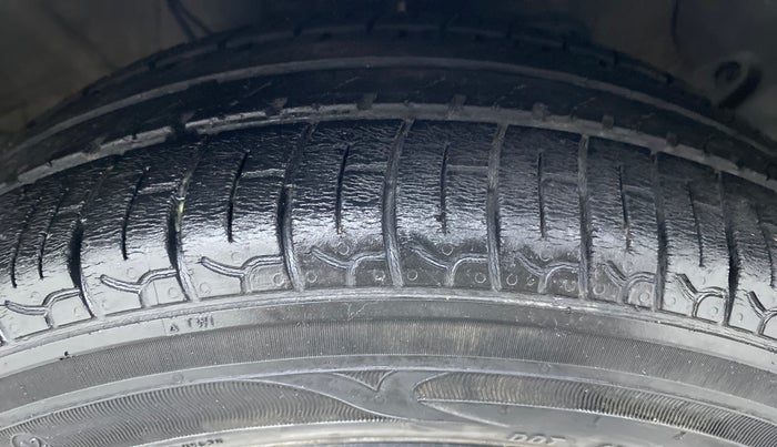 2019 Hyundai NEW SANTRO SPORTZ 1.1, Petrol, Manual, 48,934 km, Right Front Tyre Tread