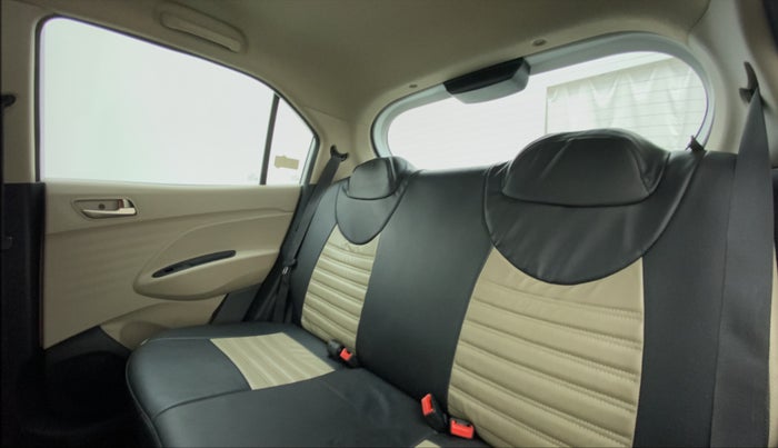 2019 Hyundai NEW SANTRO SPORTZ 1.1, Petrol, Manual, 48,934 km, Right Side Rear Door Cabin