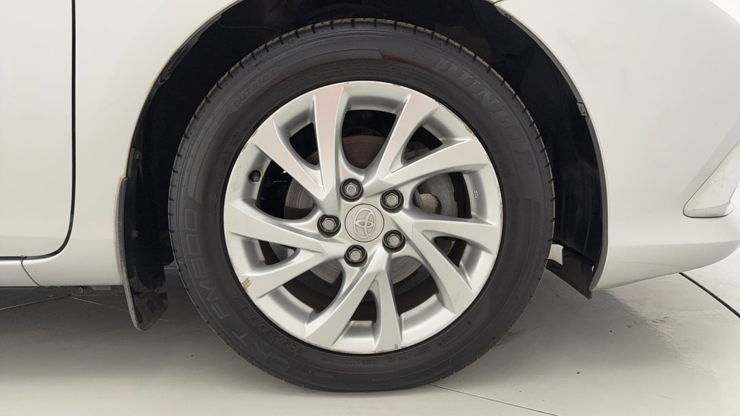 2016 Toyota Corolla Ascent Sport, Automatic, 86304 km, Right Front Wheel