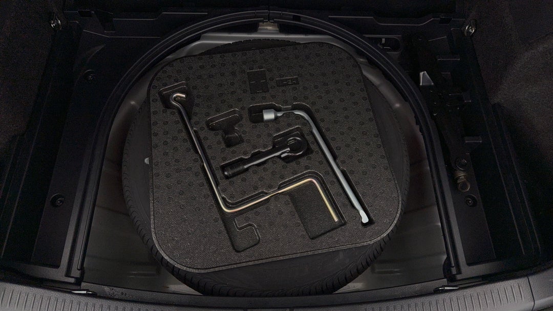 2016 Toyota Corolla Ascent Sport, Automatic, 86304 km, Spare Wheel