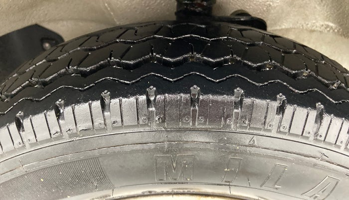 2019 Maruti Eeco 5 STR WITH AC PLUSHTR, Petrol, Manual, 7,139 km, Right Front Tyre Tread