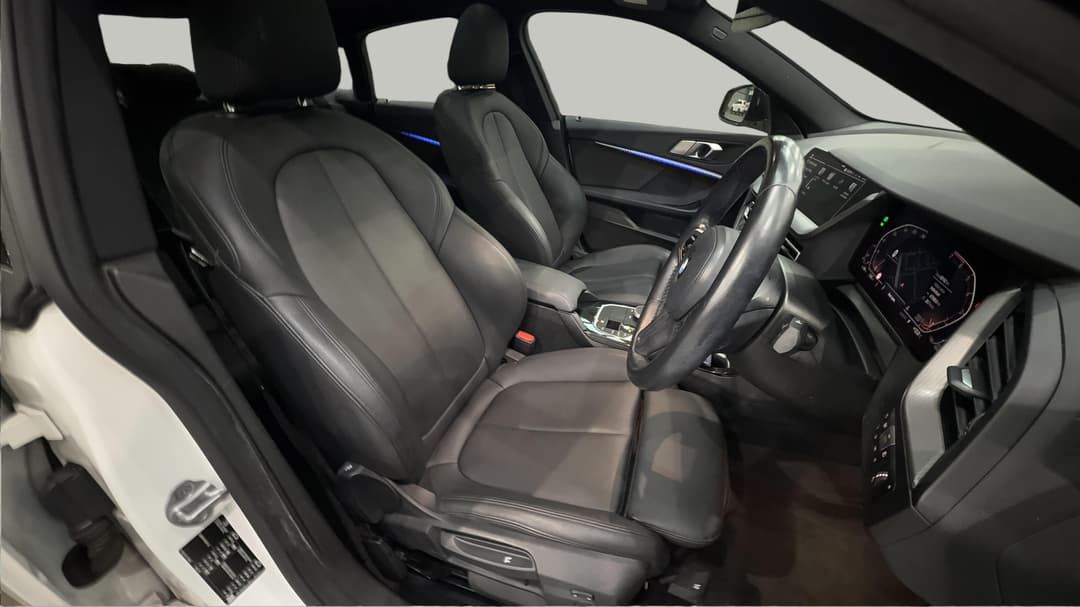 2021 BMW 2 18i M Sport Gran Coupe, Automatic, 69142 km, Right Side Front Door Cabin View