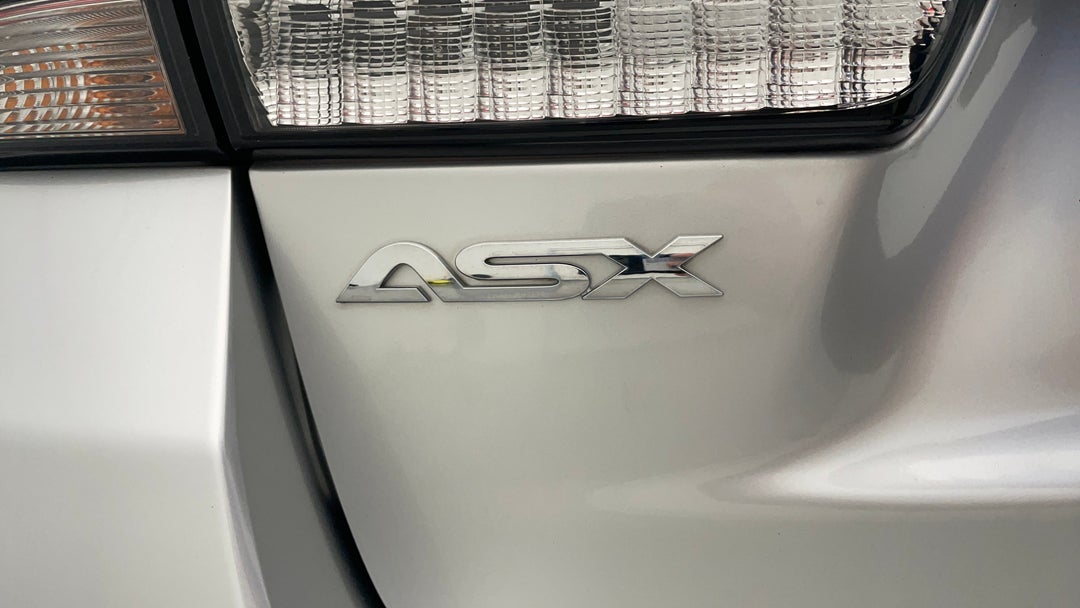 Badge (Boot Left Side)