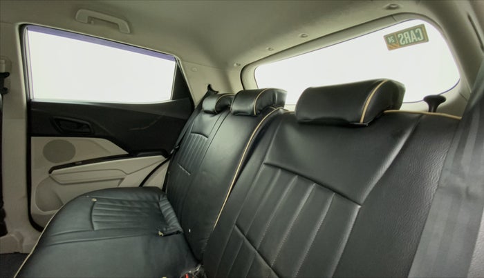 2020 Mahindra XUV300 W6 1.5 DIESEL, Diesel, Manual, 52,052 km, Right Side Rear Door Cabin