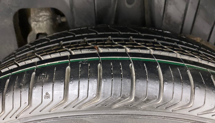 2020 Mahindra XUV300 W6 1.5 DIESEL, Diesel, Manual, 52,052 km, Left Rear Tyre Tread