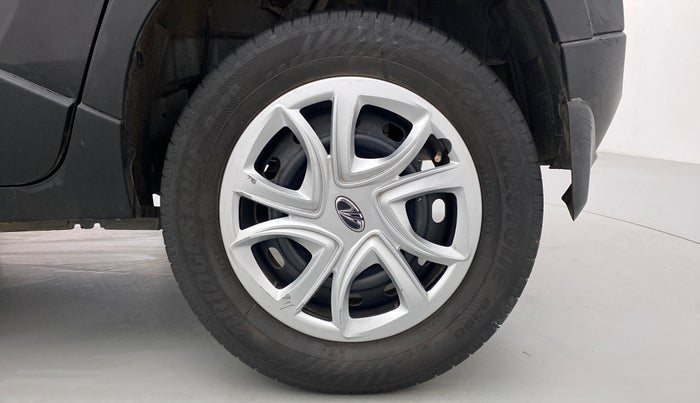 2016 Mahindra Kuv100 K6 5 STR, Petrol, Manual, 41,808 km, Left Rear Wheel