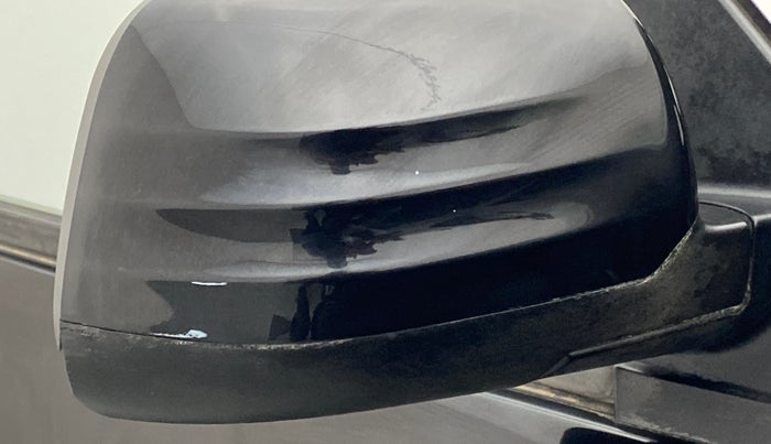 2016 Mahindra Kuv100 K6 5 STR, Petrol, Manual, 41,808 km, Right rear-view mirror - Cover has minor damage