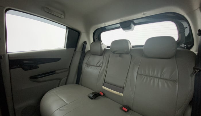 2016 Mahindra Kuv100 K6 5 STR, Petrol, Manual, 41,808 km, Right Side Rear Door Cabin