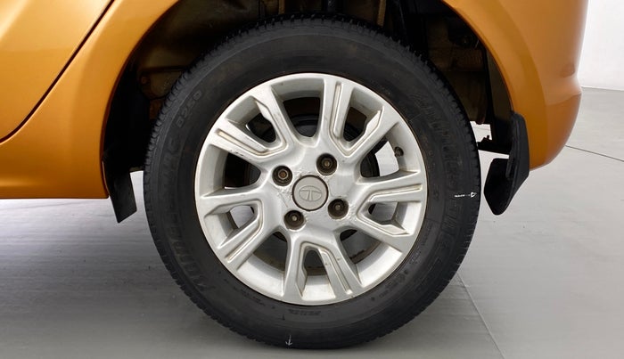 2016 Tata Tiago XZ 1.2 REVOTRON, Petrol, Manual, 37,841 km, Left Rear Wheel