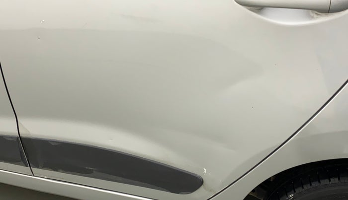 2015 Hyundai Xcent S (O) 1.2, Petrol, Manual, 34,499 km, Rear left door - Slightly dented
