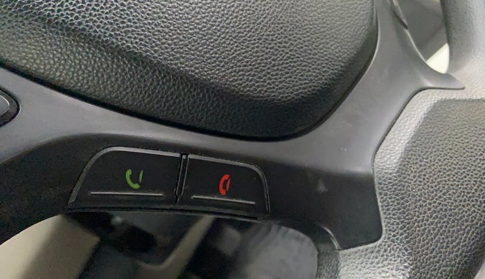 2015 Hyundai Xcent S (O) 1.2, Petrol, Manual, 34,499 km, Steering wheel - Phone control not functional